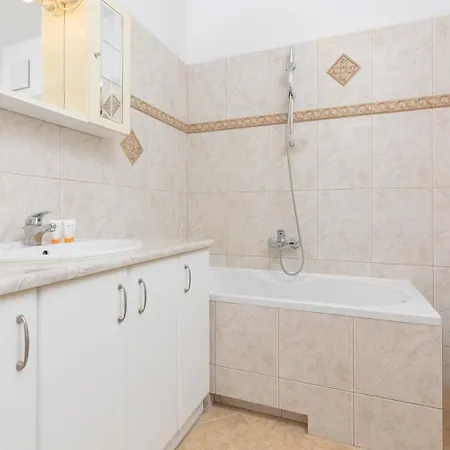 Belgradzka By Renters *